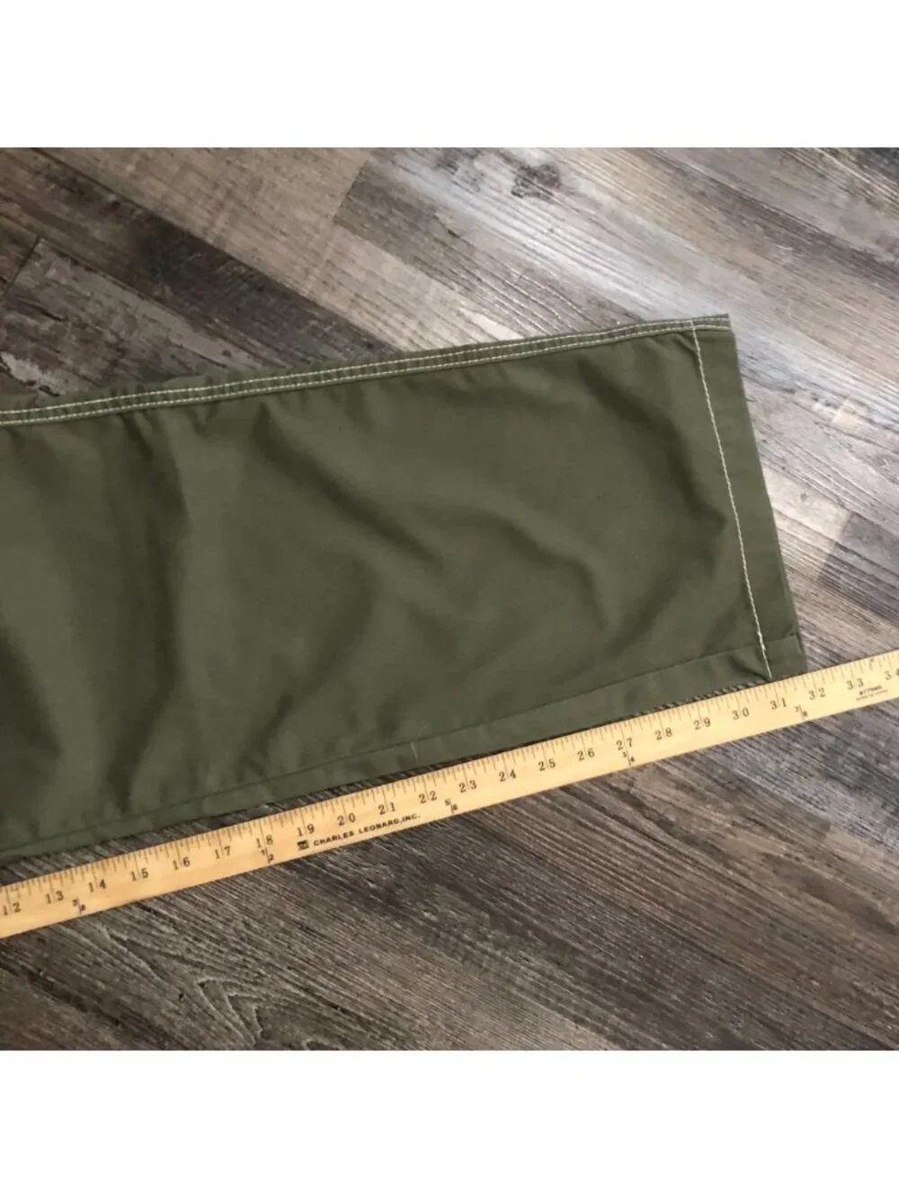 True Religion Mens Size 36x32 Green Stitch Cargo Jeans New with $169 Tags